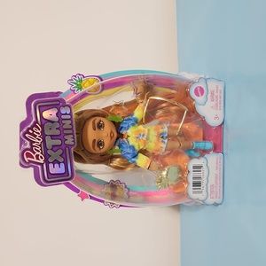 Barbie #5 Extra Minis NIB Pinapple Doll Mattel with Accessories & Stand